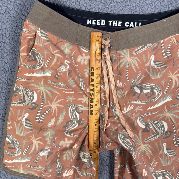 Howler Brothers Alligator Palm Print Board Shorts Mens 33 Swim Trunks Drawstring - Picture 10 of 11